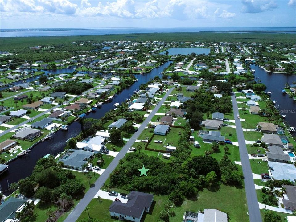 待售: $46,900 (0.46 acres)