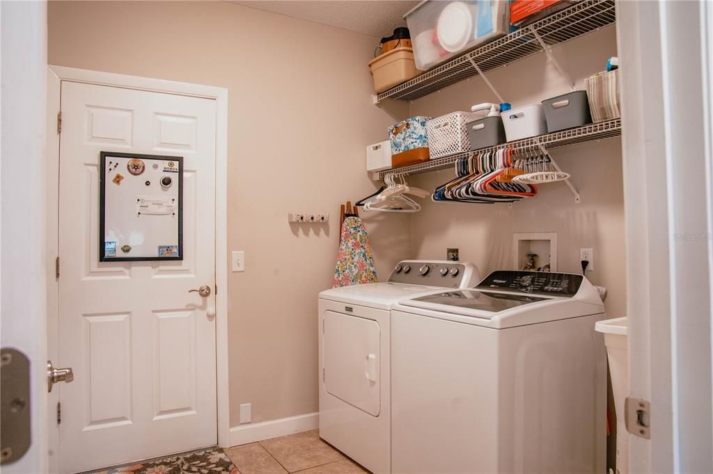 For Sale: $469,000 (3 beds, 3 baths, 1947 Square Feet)