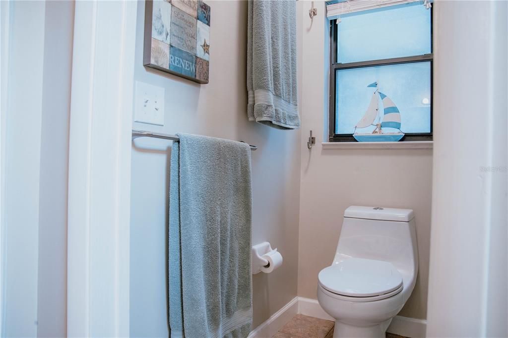 For Sale: $469,000 (3 beds, 3 baths, 1947 Square Feet)