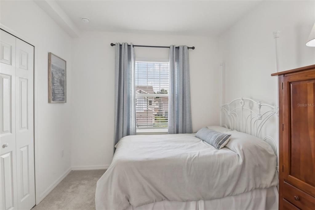 En Venta: $299,900 (3 camas, 2 baños, 1703 Pies cuadrados)