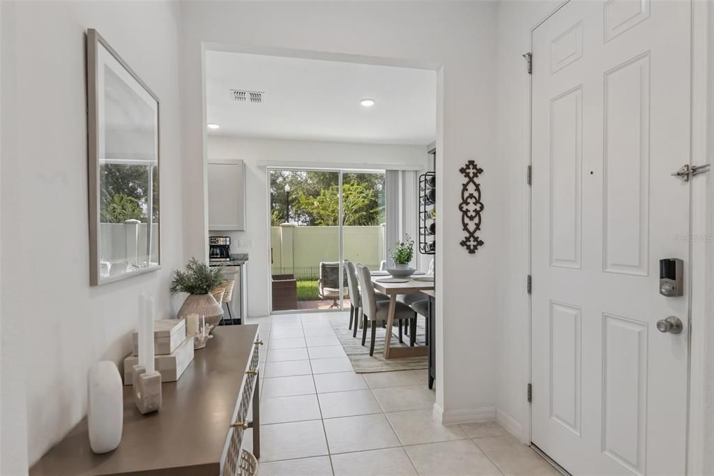 En Venta: $299,900 (3 camas, 2 baños, 1703 Pies cuadrados)