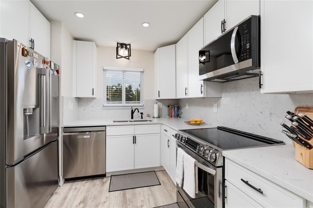 En Venta: $249,900 (2 camas, 2 baños, 1135 Pies cuadrados)