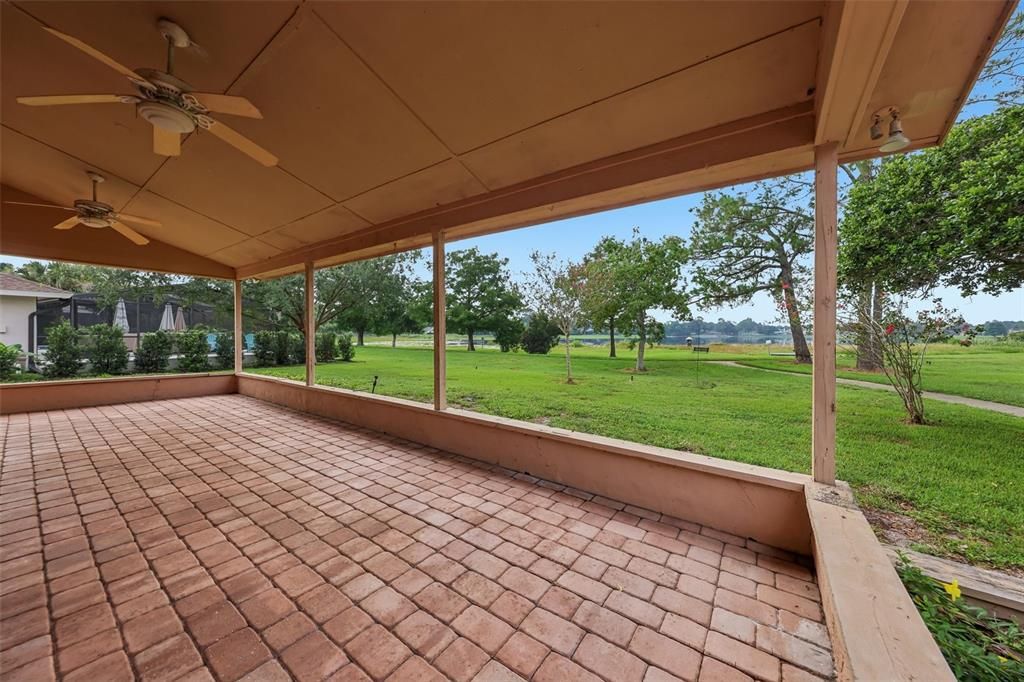For Sale: $450,000 (4 beds, 3 baths, 2298 Square Feet)