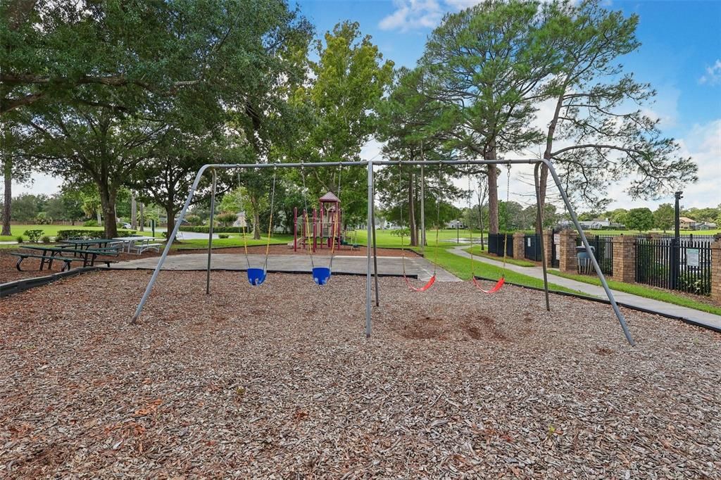 Active With Contract: $450,000 (4 beds, 3 baths, 2298 Square Feet)