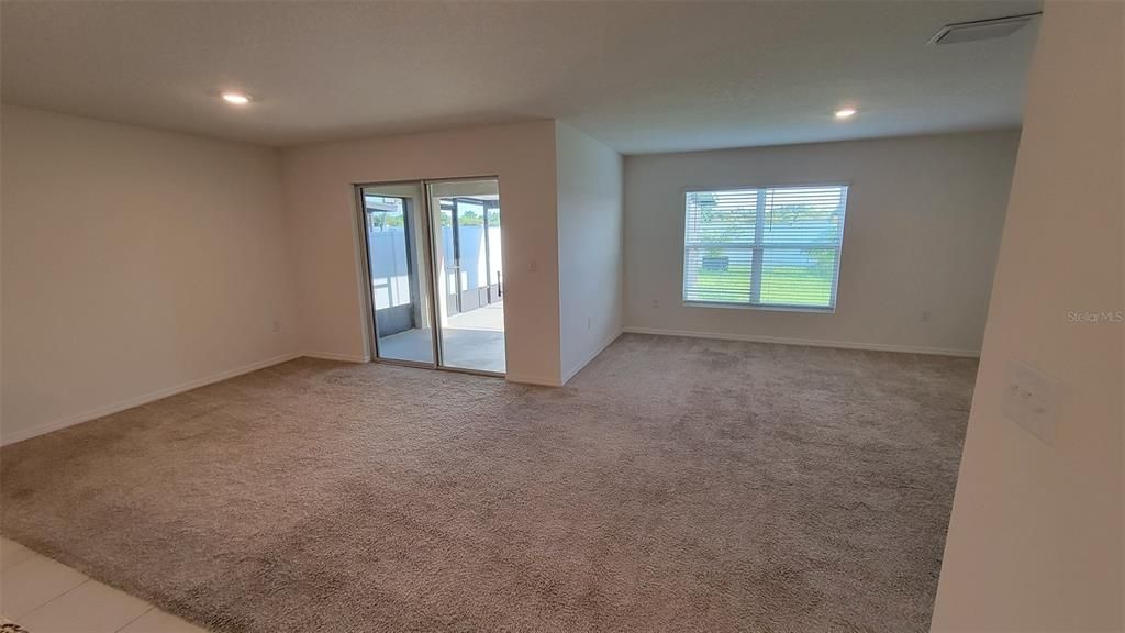 En Renta: $2,400 (4 camas, 2 baños, 1934 Pies cuadrados)