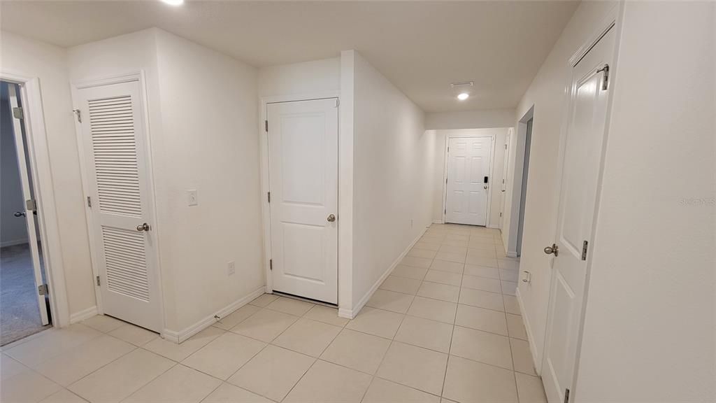 En Renta: $2,400 (4 camas, 2 baños, 1934 Pies cuadrados)