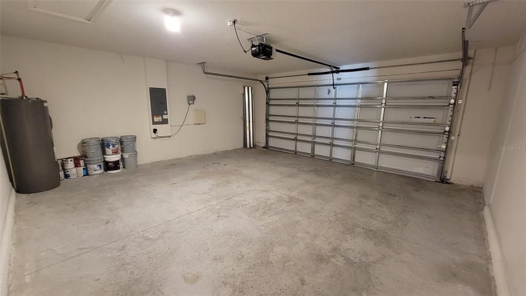 En Renta: $2,400 (4 camas, 2 baños, 1934 Pies cuadrados)