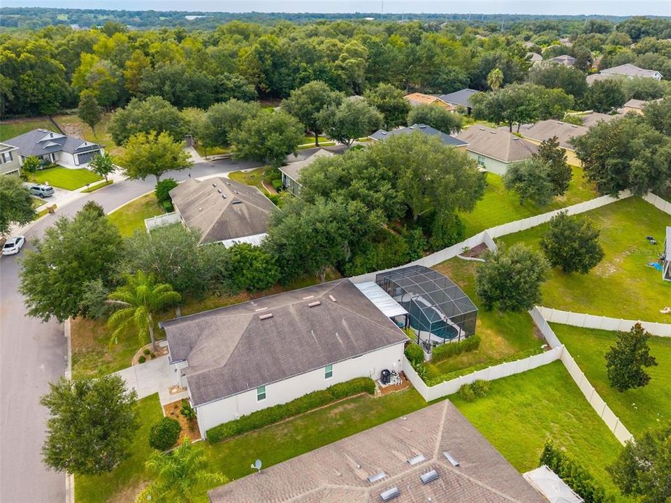 For Sale: $442,000 (4 beds, 2 baths, 2164 Square Feet)