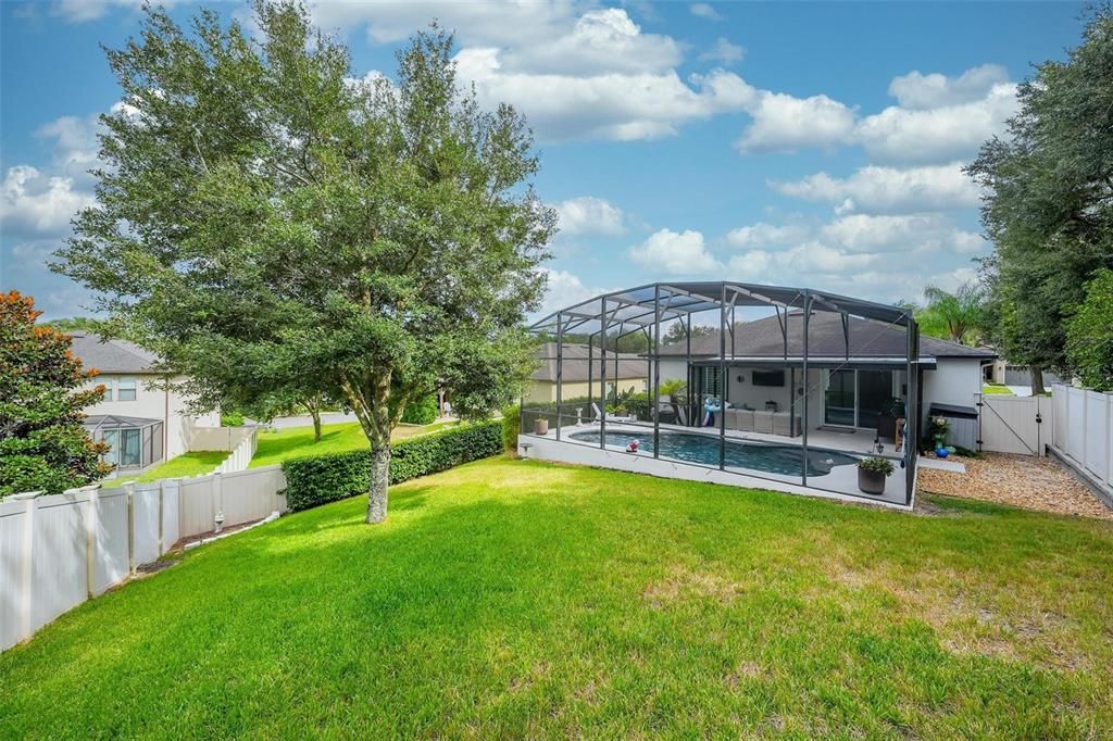 For Sale: $442,000 (4 beds, 2 baths, 2164 Square Feet)