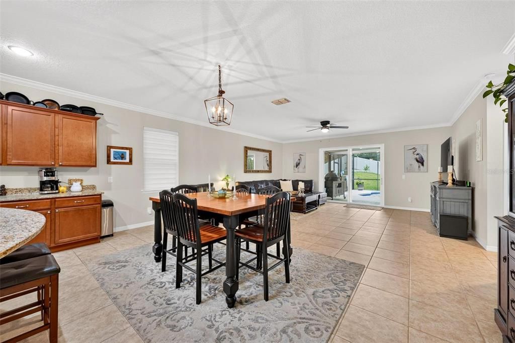 For Sale: $442,000 (4 beds, 2 baths, 2164 Square Feet)
