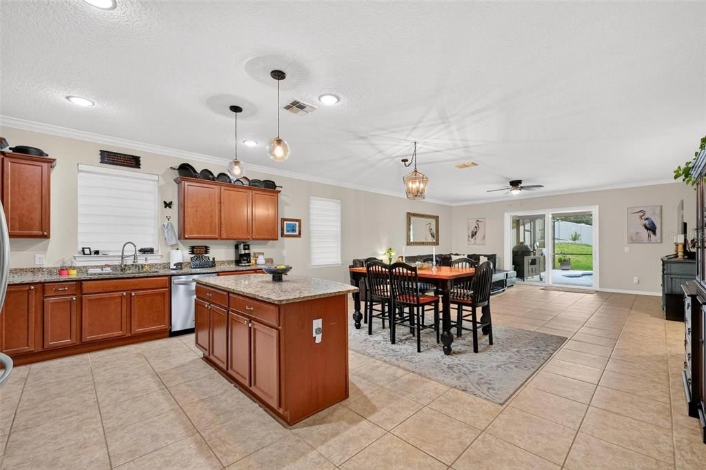 For Sale: $442,000 (4 beds, 2 baths, 2164 Square Feet)