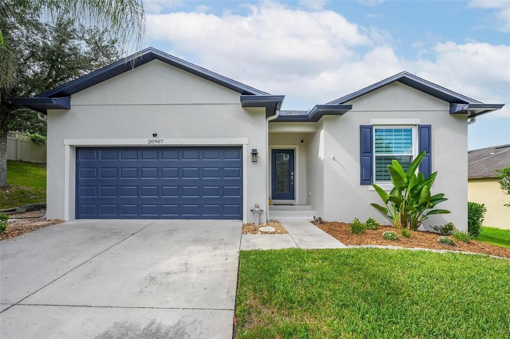 For Sale: $442,000 (4 beds, 2 baths, 2164 Square Feet)