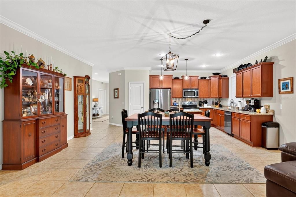 For Sale: $442,000 (4 beds, 2 baths, 2164 Square Feet)