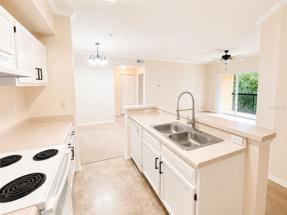 En Venta: $207,000 (2 camas, 2 baños, 1164 Pies cuadrados)