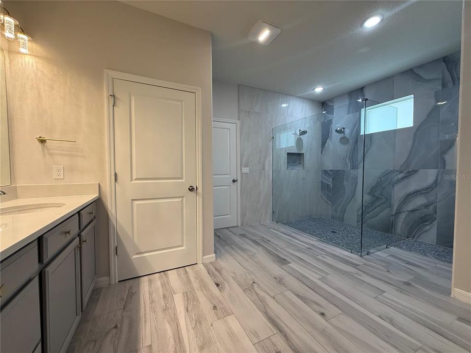 En Renta: $3,950 (4 camas, 4 baños, 2817 Pies cuadrados)