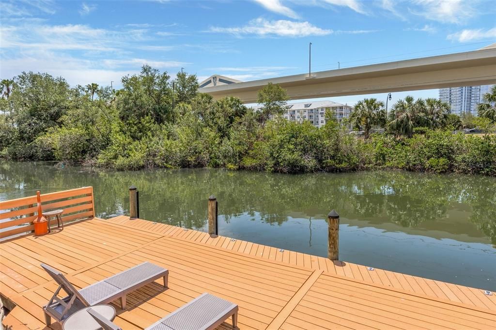 For Sale: $195,000 (1 beds, 1 baths, 780 Square Feet)