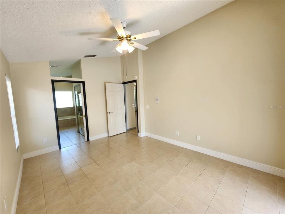 For Rent: $2,450 (3 beds, 2 baths, 1632 Square Feet)
