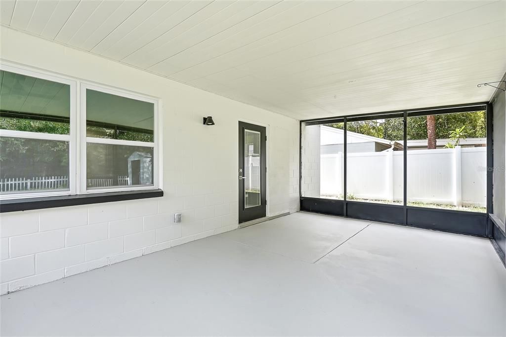 En Venta: $465,000 (4 camas, 2 baños, 1407 Pies cuadrados)