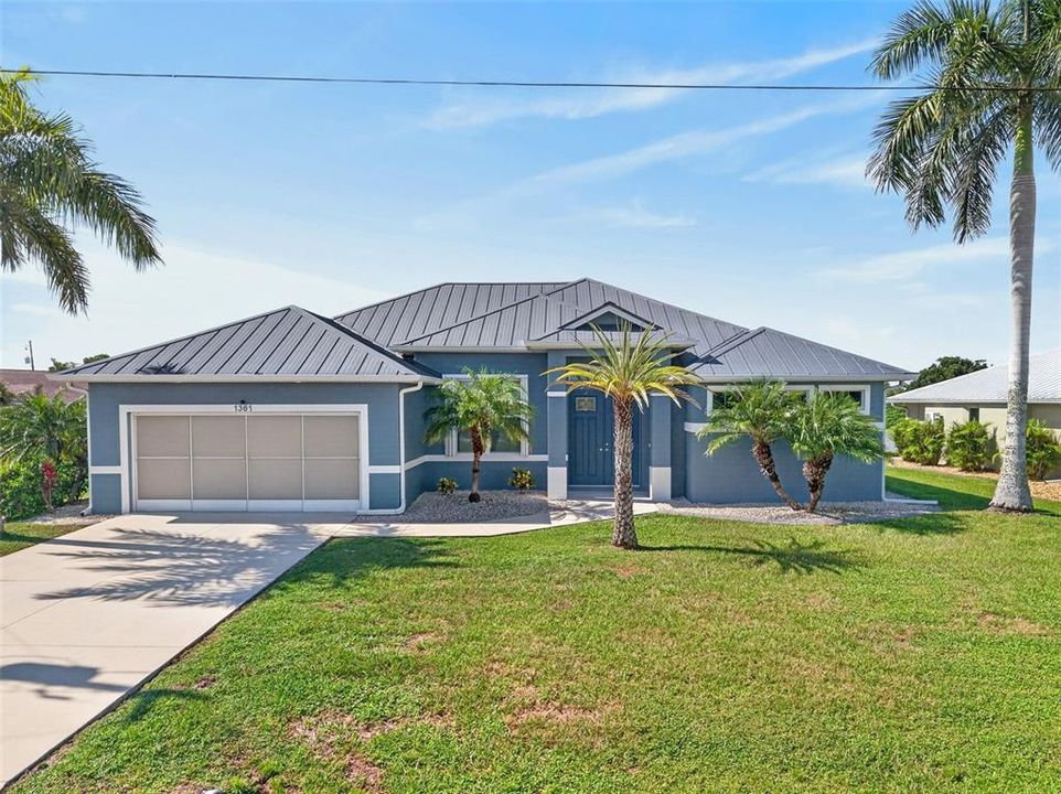 Active With Contract: $599,000 (3 beds, 2 baths, 2004 Square Feet)