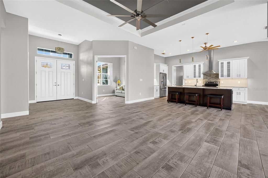 Active With Contract: $599,000 (3 beds, 2 baths, 2004 Square Feet)