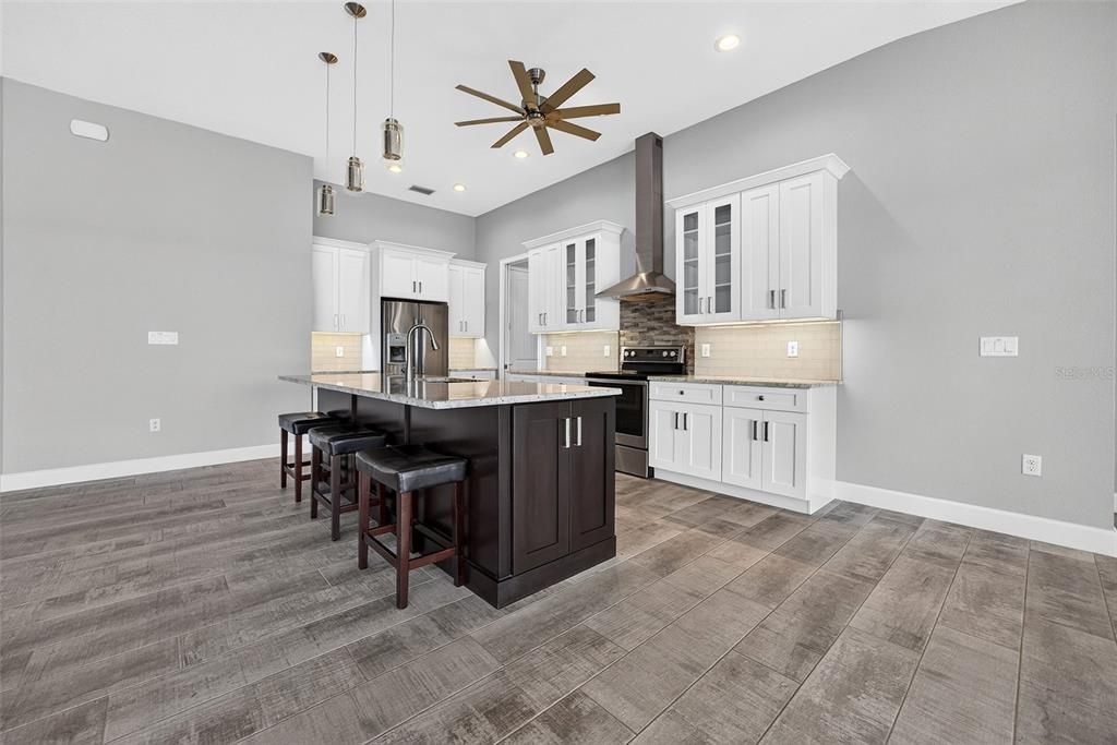 Active With Contract: $599,000 (3 beds, 2 baths, 2004 Square Feet)