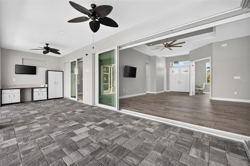 Active With Contract: $599,000 (3 beds, 2 baths, 2004 Square Feet)