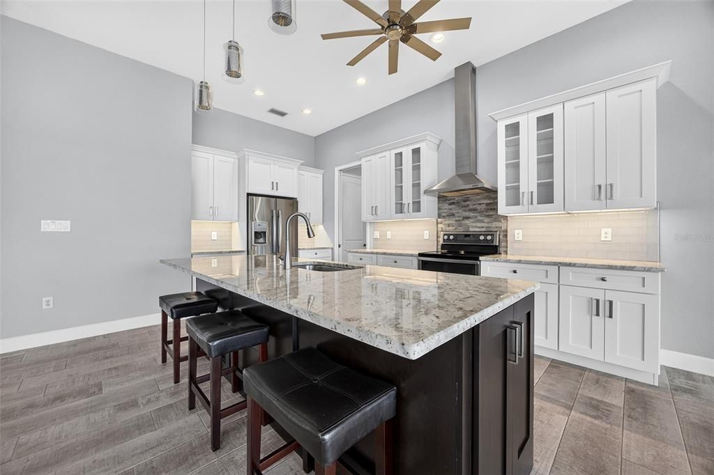 Active With Contract: $599,000 (3 beds, 2 baths, 2004 Square Feet)