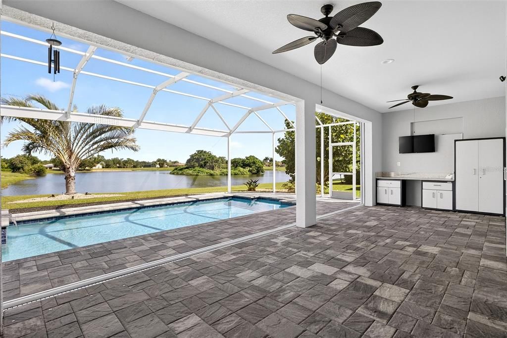 Active With Contract: $599,000 (3 beds, 2 baths, 2004 Square Feet)