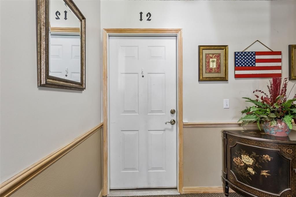 For Sale: $220,000 (3 beds, 2 baths, 1404 Square Feet)