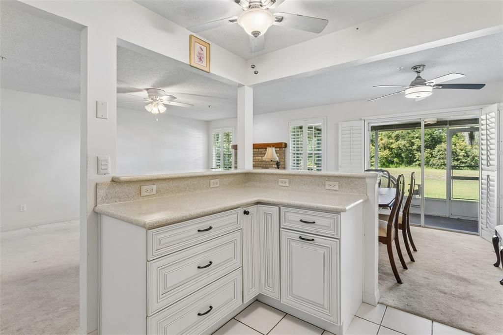 For Sale: $220,000 (3 beds, 2 baths, 1404 Square Feet)
