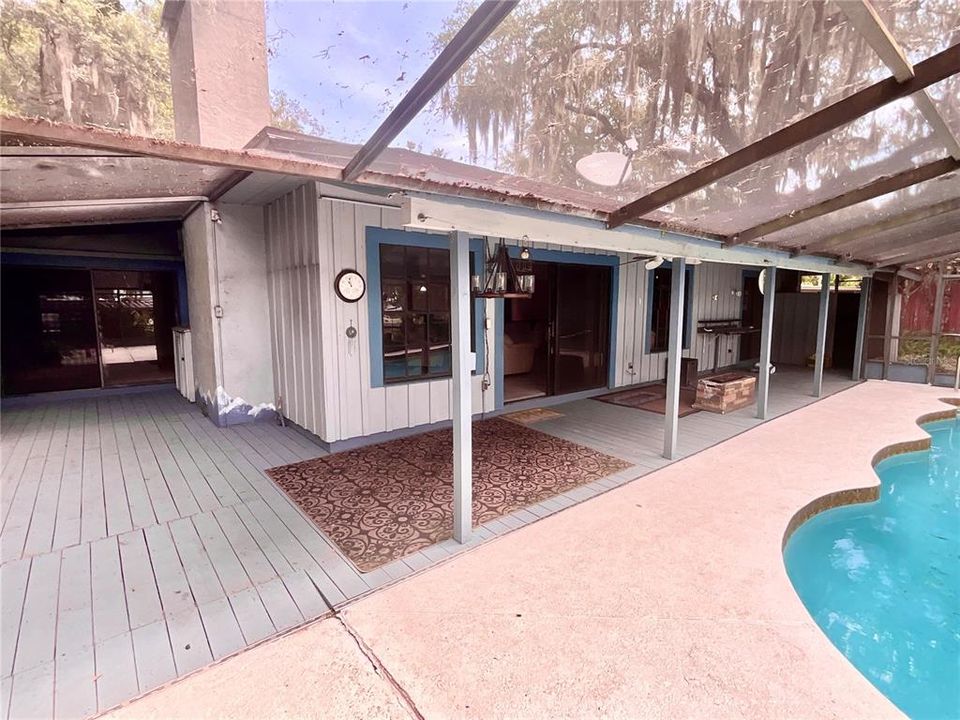 For Sale: $649,900 (3 beds, 2 baths, 2220 Square Feet)