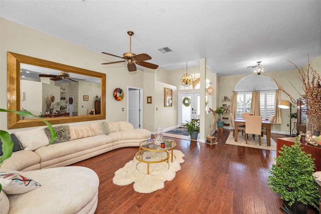 For Sale: $650,000 (4 beds, 3 baths, 2606 Square Feet)