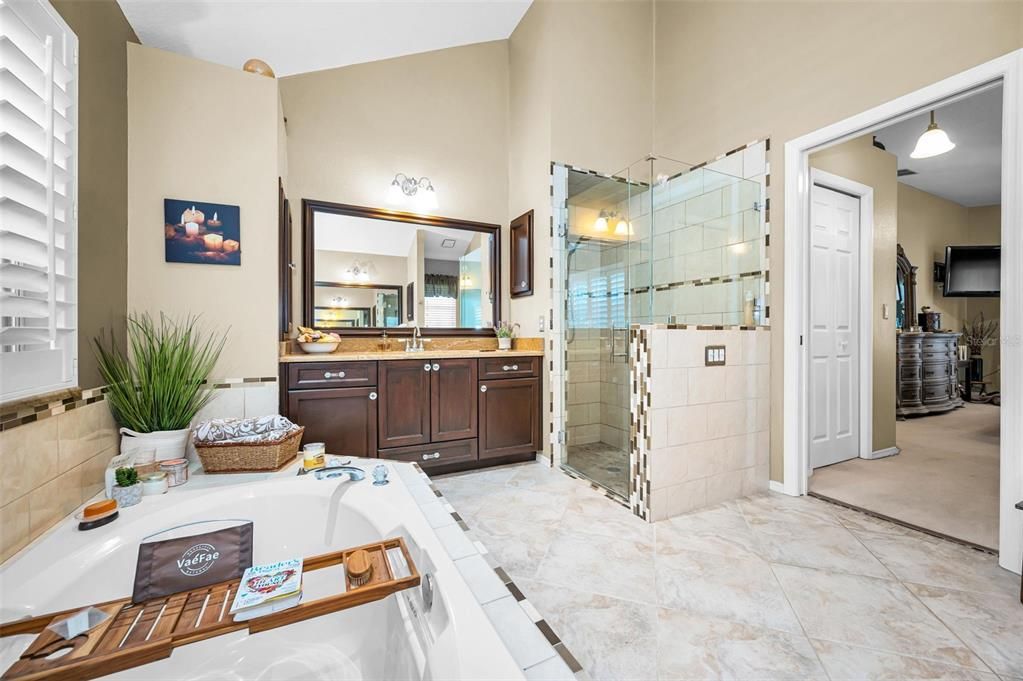 For Sale: $650,000 (4 beds, 3 baths, 2606 Square Feet)