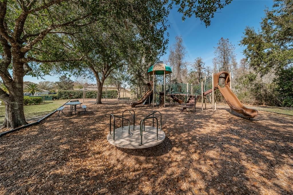 For Sale: $650,000 (4 beds, 3 baths, 2606 Square Feet)