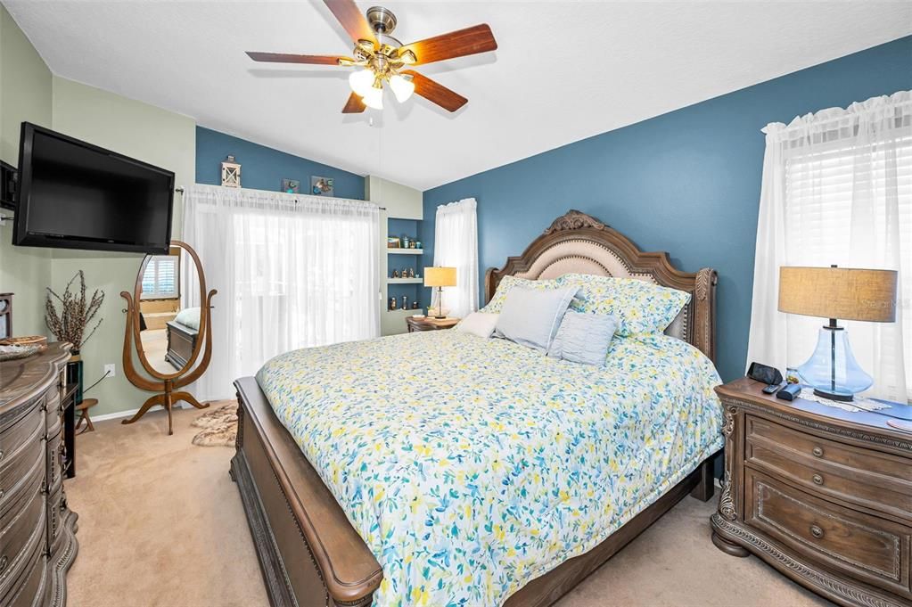 For Sale: $650,000 (4 beds, 3 baths, 2606 Square Feet)
