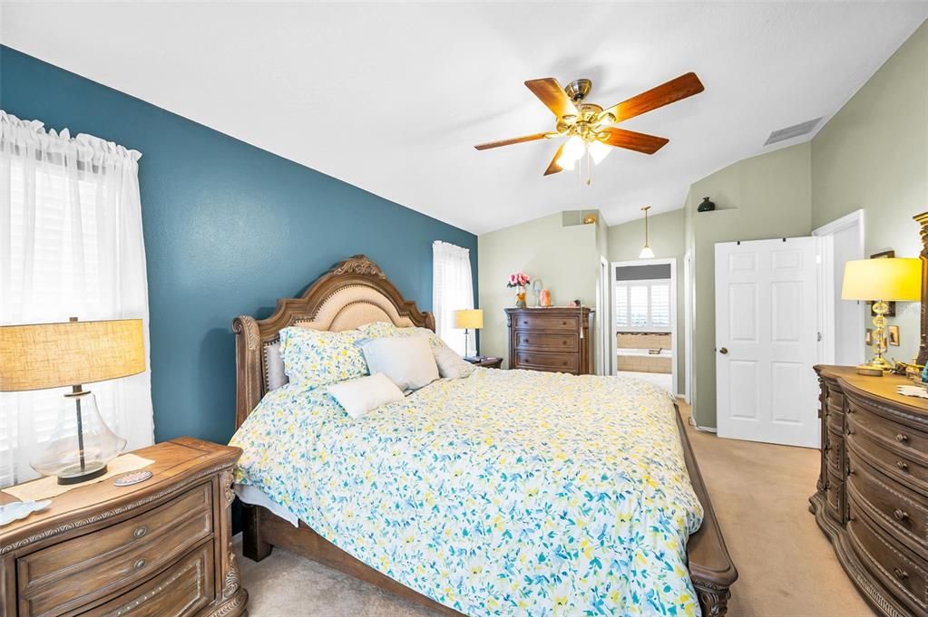 For Sale: $650,000 (4 beds, 3 baths, 2606 Square Feet)
