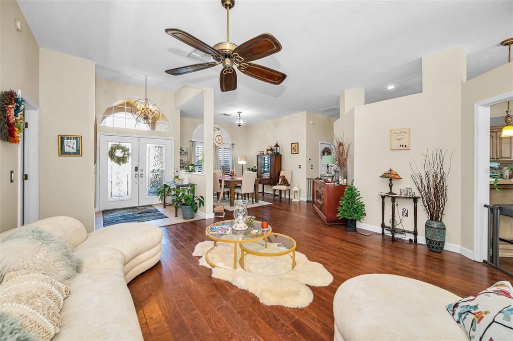 For Sale: $650,000 (4 beds, 3 baths, 2606 Square Feet)