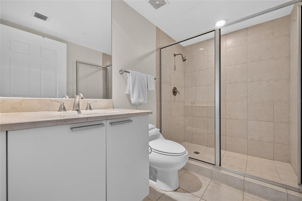 For Sale: $225,000 (2 beds, 2 baths, 1693 Square Feet)