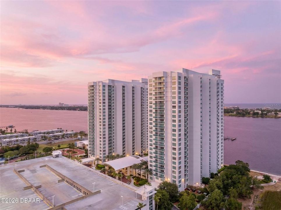 For Sale: $225,000 (2 beds, 2 baths, 1693 Square Feet)