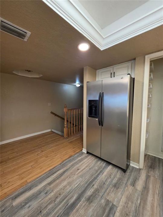 На продажу: $350,000 (3 спален, 3 ванн, 1749 Квадратных фут)