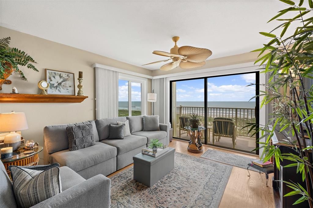 For Sale: $525,000 (2 beds, 2 baths, 1118 Square Feet)