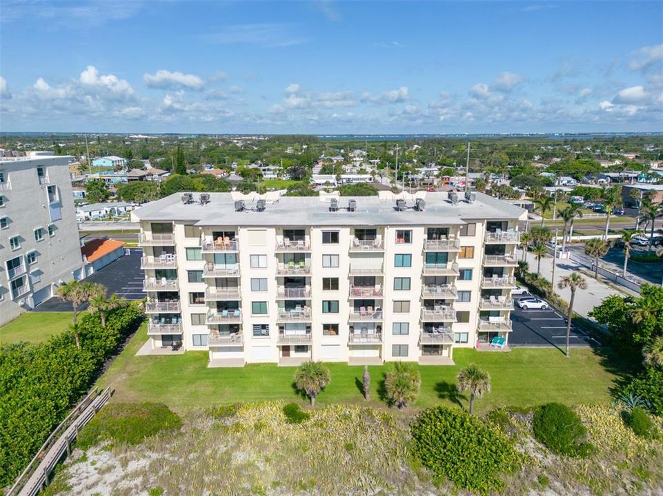 For Sale: $525,000 (2 beds, 2 baths, 1118 Square Feet)