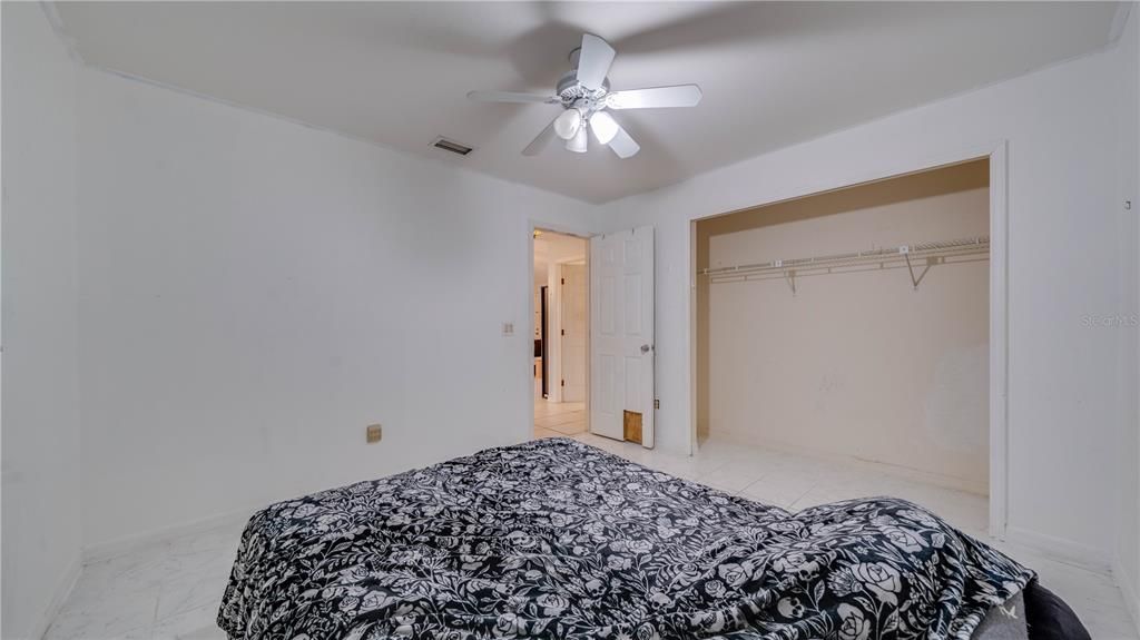 For Sale: $314,900 (3 beds, 2 baths, 1946 Square Feet)