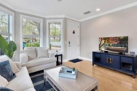 For Rent: $5,700 (2 beds, 2 baths, 1348 Square Feet)