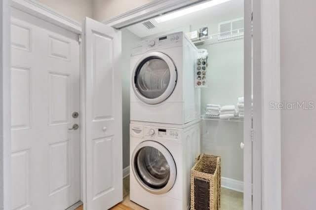 For Rent: $5,700 (2 beds, 2 baths, 1348 Square Feet)