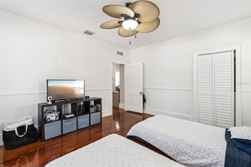 For Sale: $700,000 (4 beds, 3 baths, 2836 Square Feet)