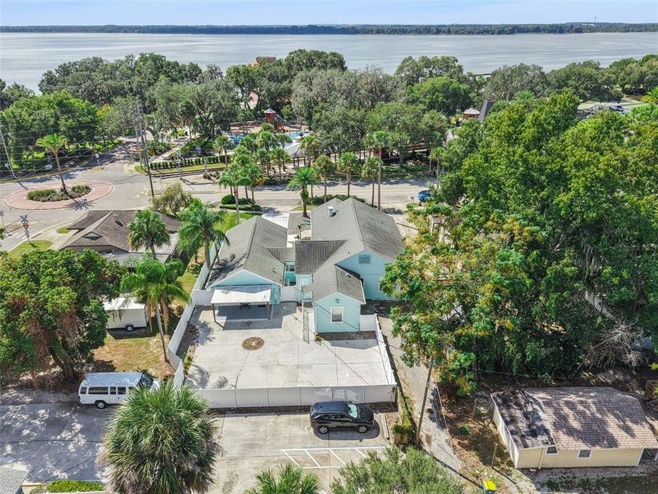 For Sale: $700,000 (4 beds, 3 baths, 2836 Square Feet)