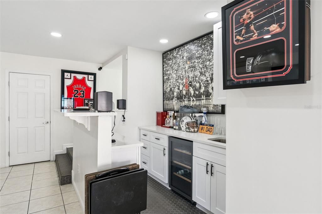 For Sale: $700,000 (4 beds, 3 baths, 2836 Square Feet)