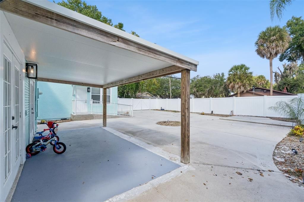 For Sale: $700,000 (4 beds, 3 baths, 2836 Square Feet)