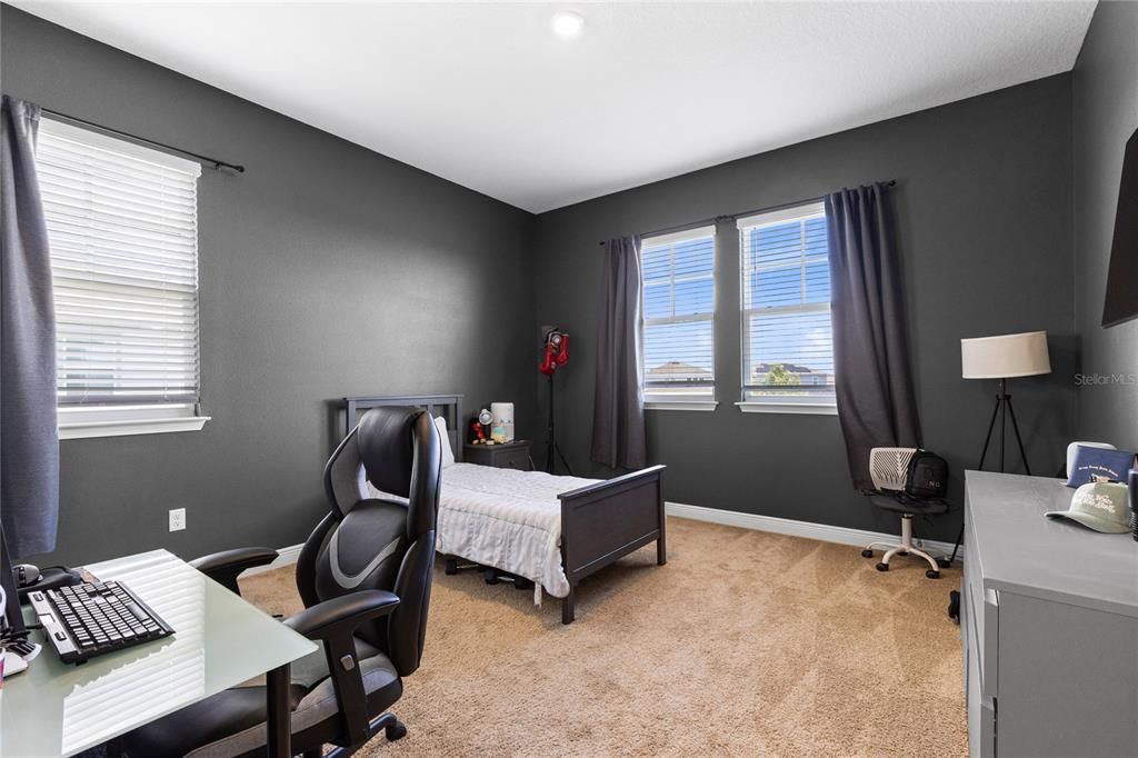 For Sale: $935,000 (4 beds, 3 baths, 3852 Square Feet)